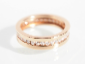 婚約指輪や結婚指輪としても人気のエタニティダイヤモンドリング