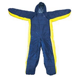 手足を自在に動かせる！アウトドアの新時代。「人型寝袋」