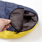 手足を自在に動かせる！アウトドアの新時代。「人型寝袋」