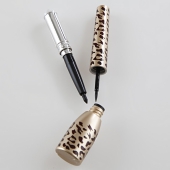 1本で二役アイライナーヴィーナ 2Ways アイライナー