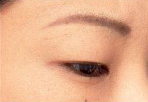 寝ている間にアイプチくせづけ（ふたえ）